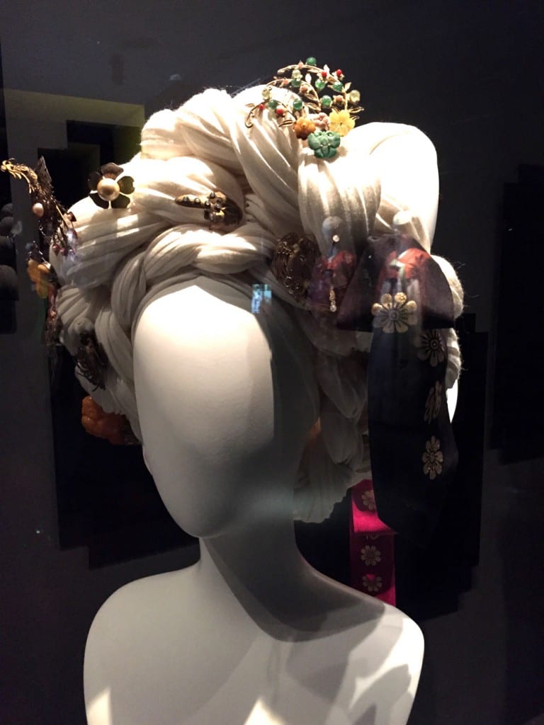 Parure-de-tête