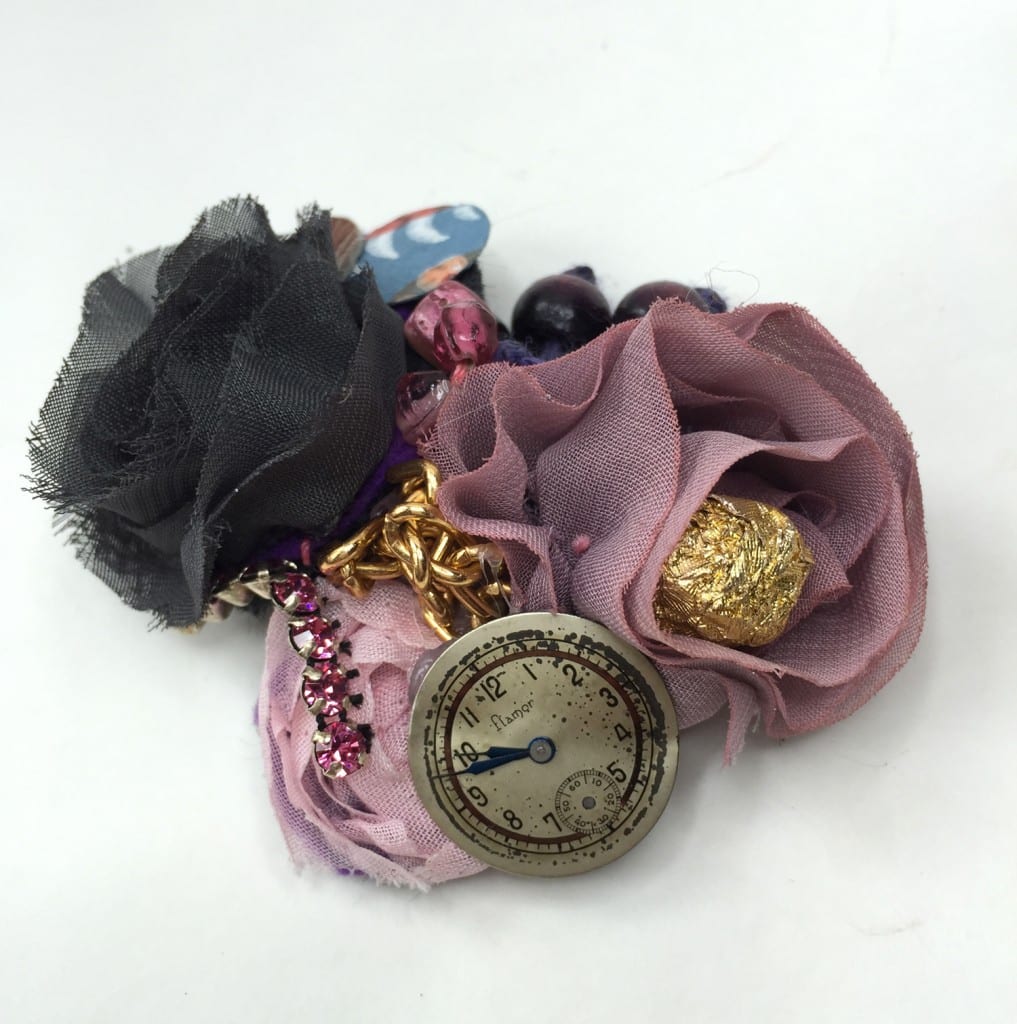 montre-élement--de-broche