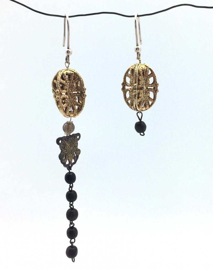 Bo-asymetrique-appret-argent-dore-perles-anciennes-recycle-chapelet